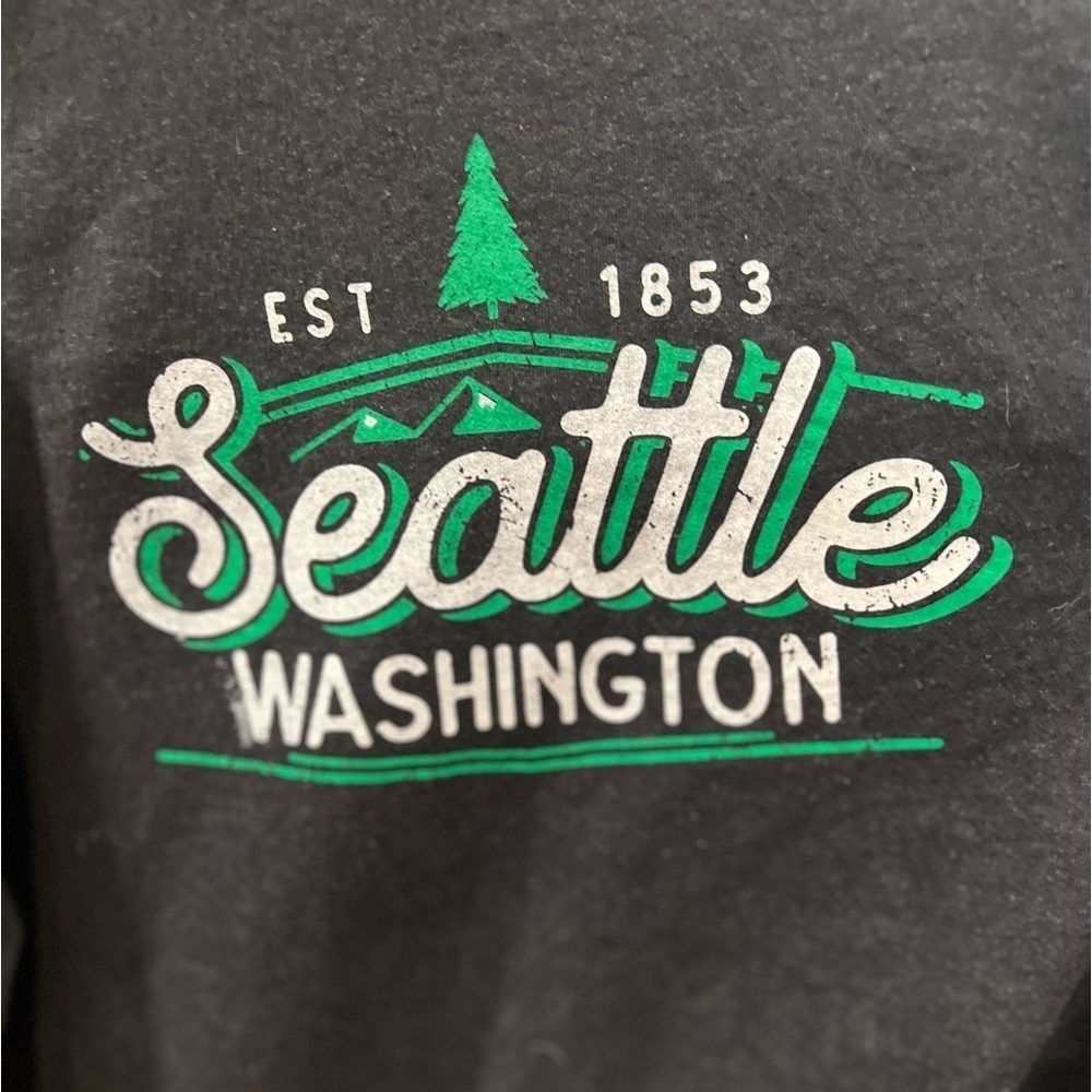 Seattle Washington sweatshirt size 2XL in GUC